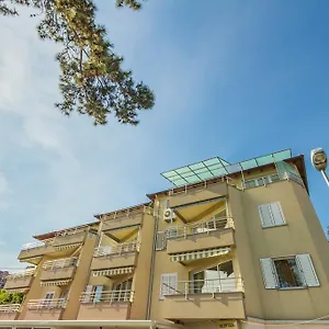 Dinka Apartman