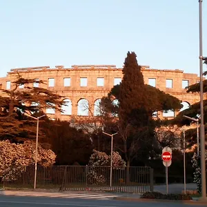 https://studio-in-pula-center.pula-hotels.org